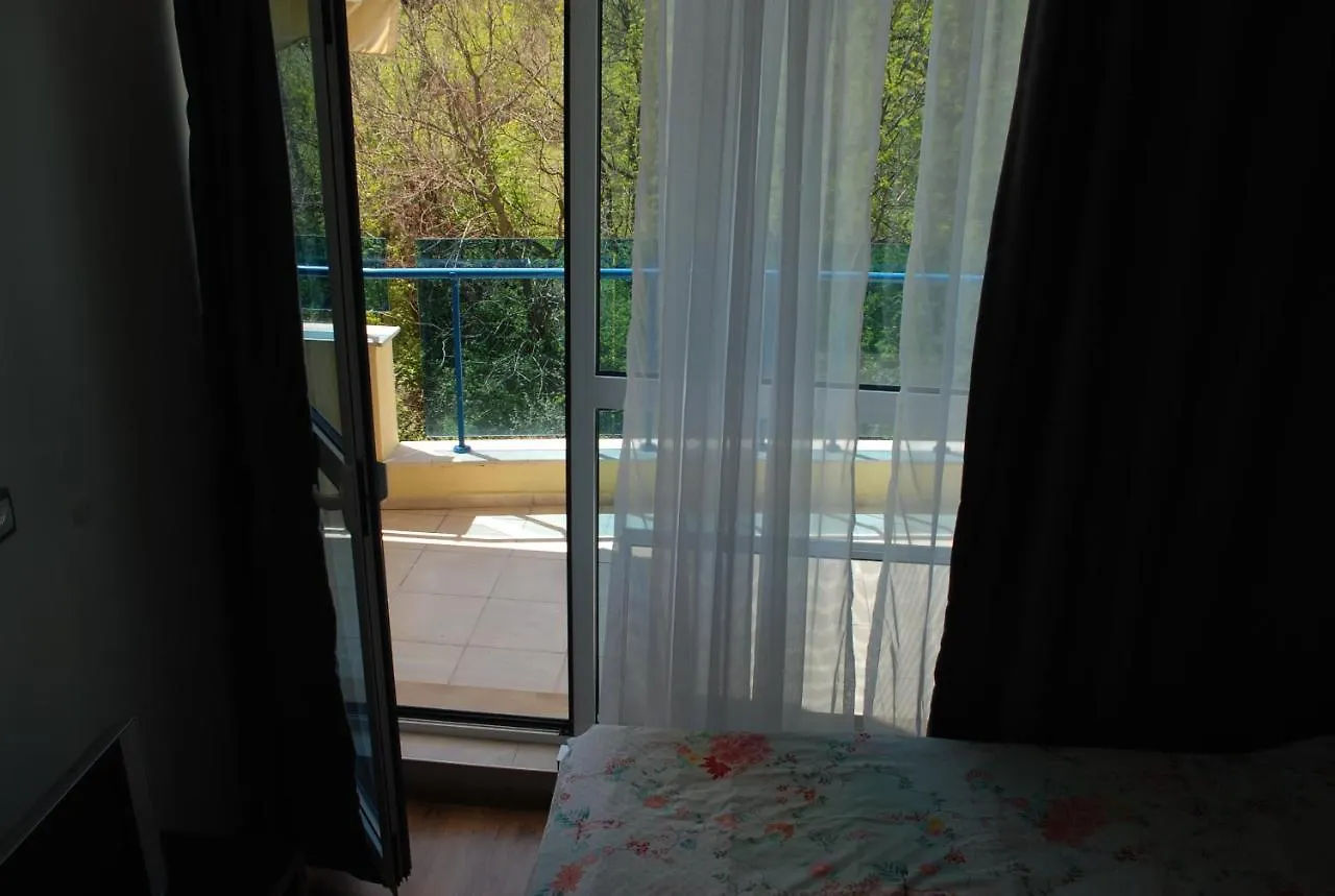 Marina Hotel Apartaments Pomorie Apartment